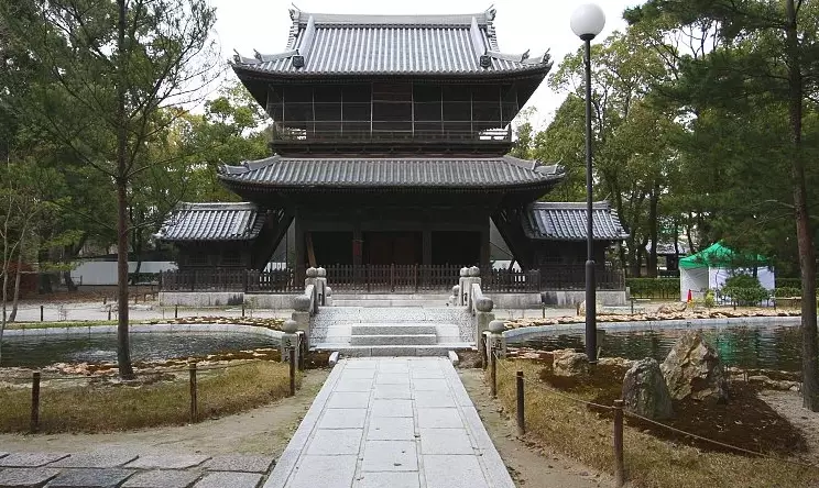 Fukuoka travel guide Fukuoka travel guide