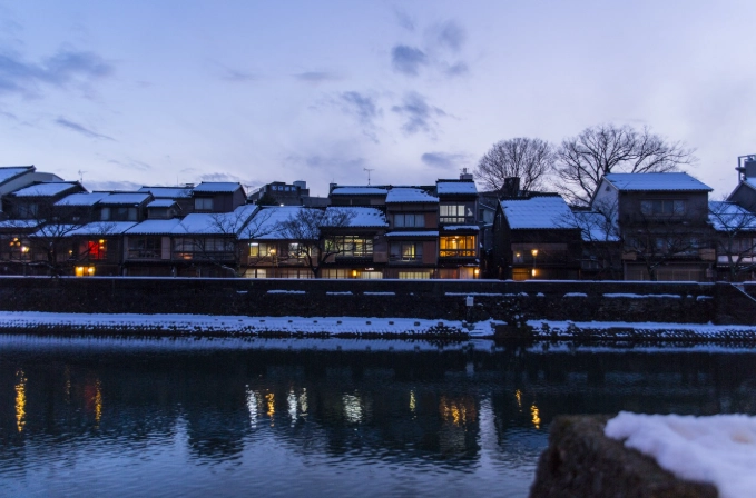 Kanazawa winter travel