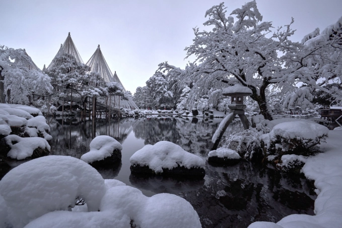 Kanazawa winter travel