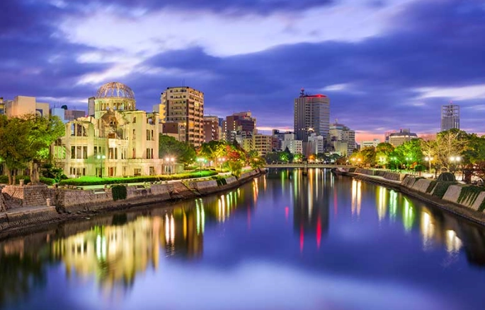Hiroshima Travel Guide: A Deep Dive into History, Food & Day Trips