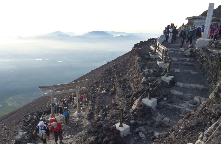Mount Fuji hike duration