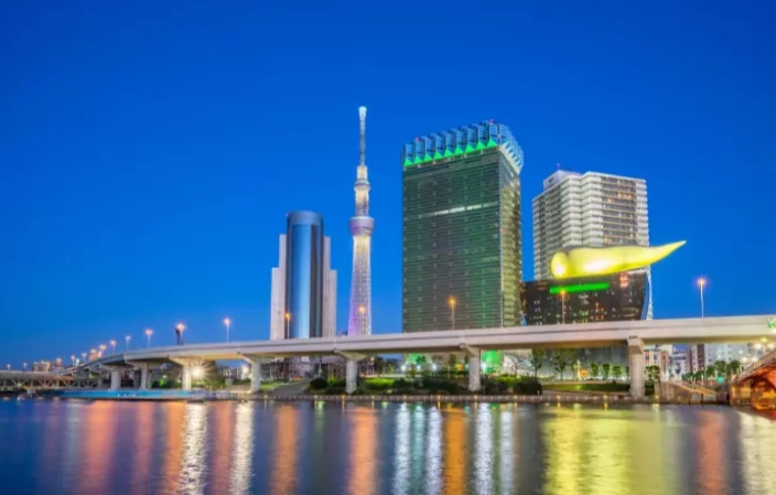 Is $280,000 enough to live in Japan?