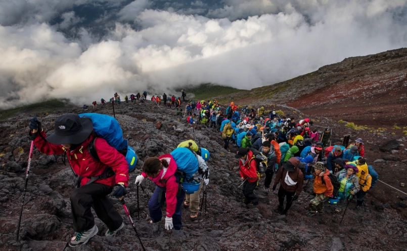 late season Fuji climbing