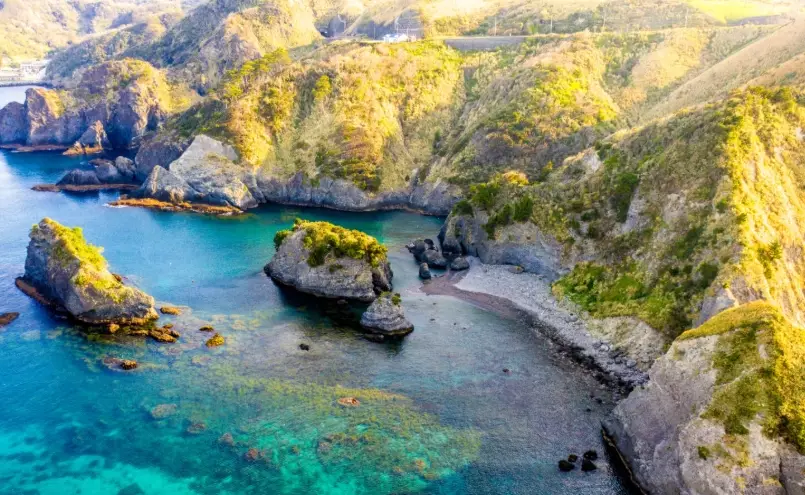 Discover Japan's Mainland Beaches: Your Ultimate Guide to the Best Coastlines