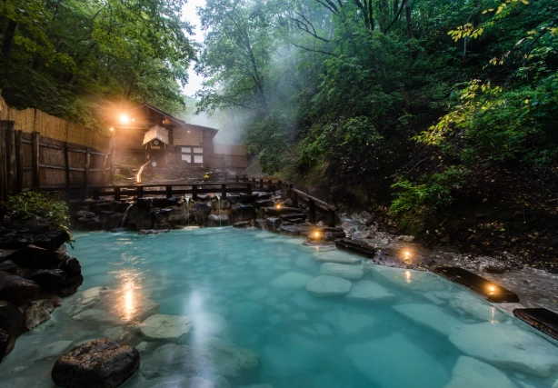 Onsen Japan Guide: Hot Springs, Culture, and Practical Travel Tips