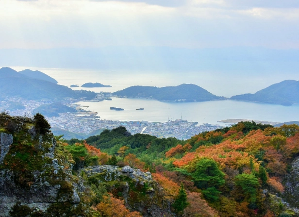 Kagawa Travel Guide: Udon, Art Islands & Hidden Gems