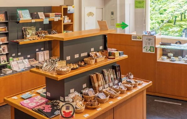 Hakone traditional crafts