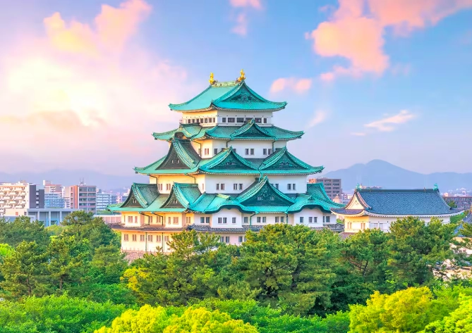 Nagoya Japan Travel Guide: Top Attractions, Food & Tips